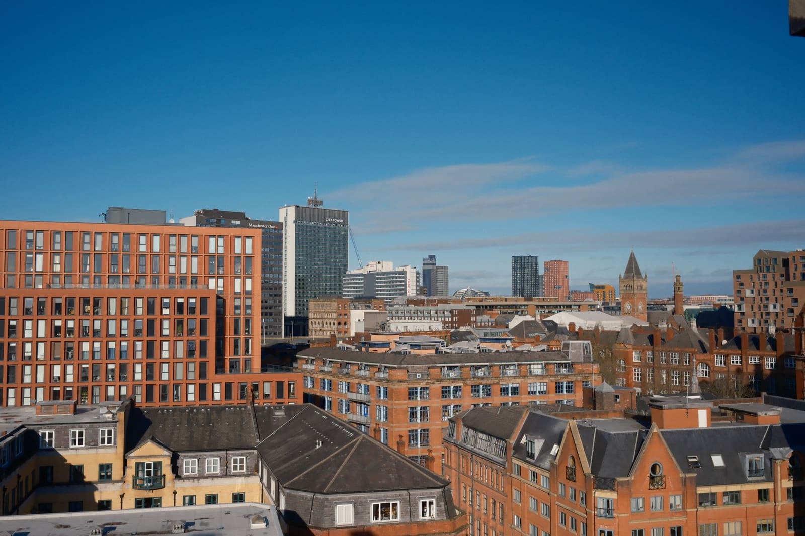 Compare broadband deals Manchester — find the cheapest package at your address with Switch