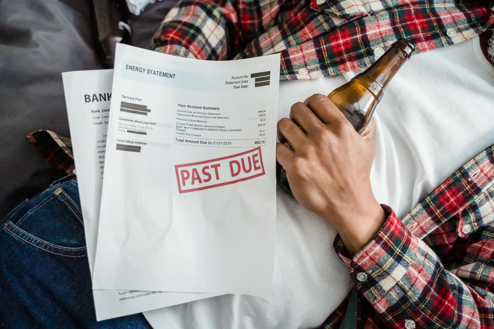 Pub owner managing energy bills